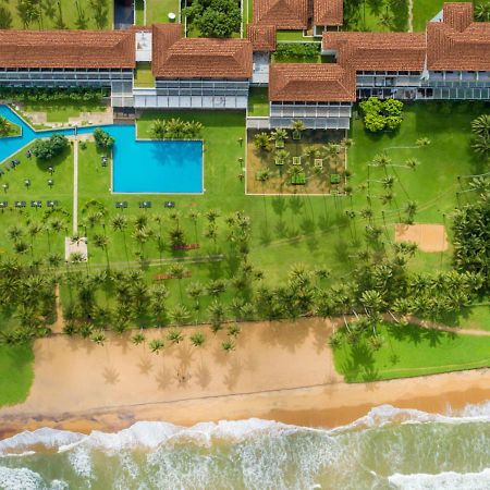 וואדואה The Blue Water - Geoffrey Bawa Heritage - City Resort Hotel מראה חיצוני תמונה
