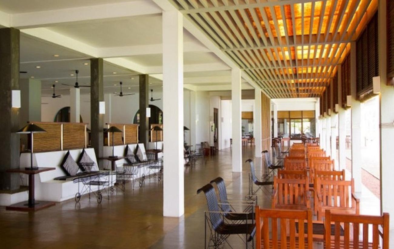 וואדואה The Blue Water - Geoffrey Bawa Heritage - City Resort Hotel מראה חיצוני תמונה