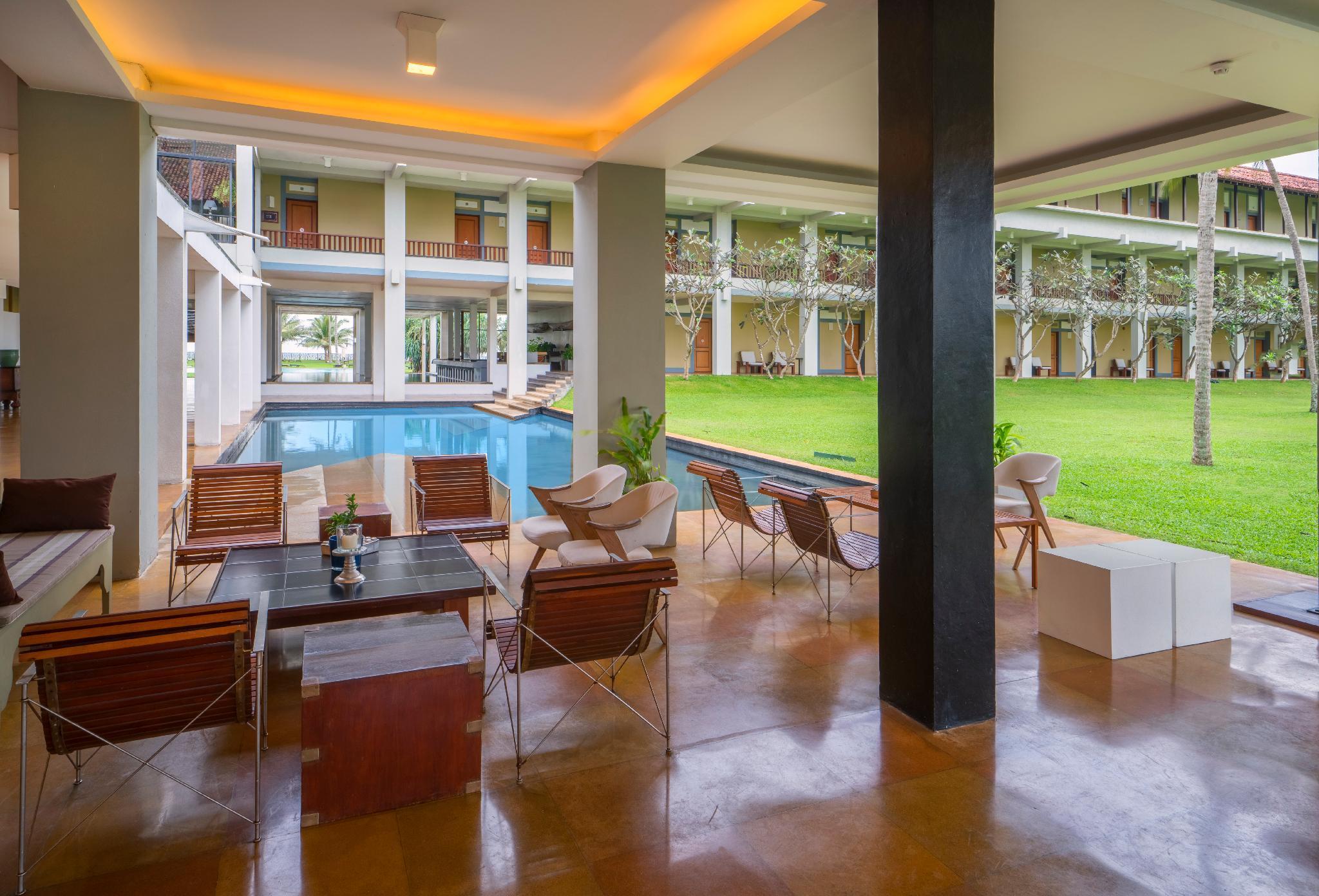 וואדואה The Blue Water - Geoffrey Bawa Heritage - City Resort Hotel מראה חיצוני תמונה
