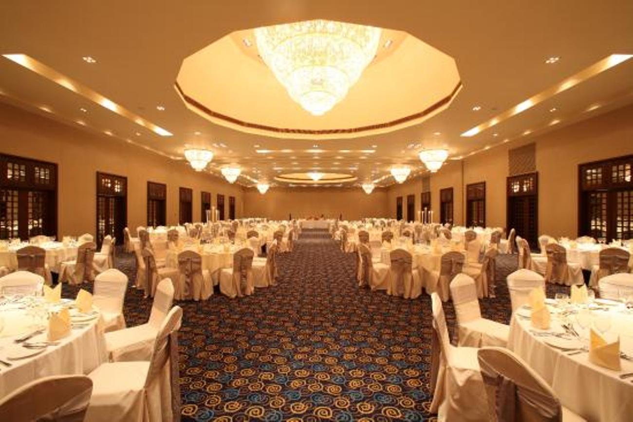 וואדואה The Blue Water - Geoffrey Bawa Heritage - City Resort Hotel מראה חיצוני תמונה