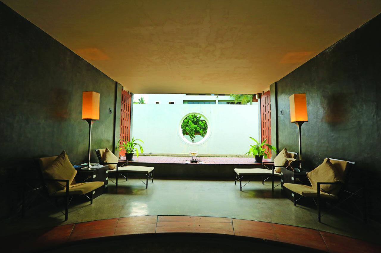 וואדואה The Blue Water - Geoffrey Bawa Heritage - City Resort Hotel מראה חיצוני תמונה