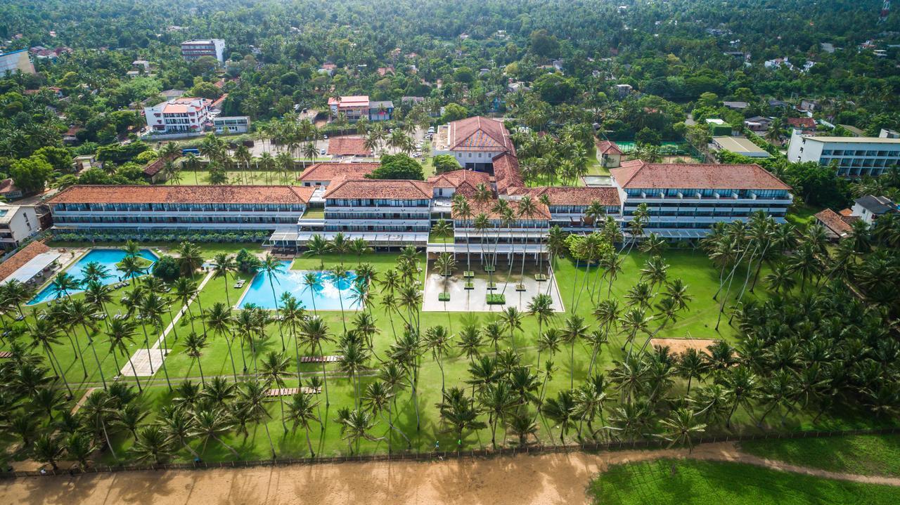 וואדואה The Blue Water - Geoffrey Bawa Heritage - City Resort Hotel מראה חיצוני תמונה
